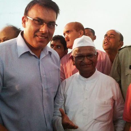 PRADEEP BABA MADHOK WITH ANTI CORRUPTION LEADER ANNA HAZARE
